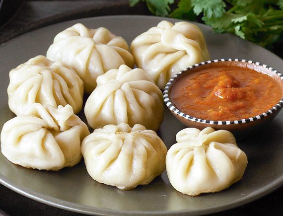 chicken-momos-with-tomato-achar-46671-1